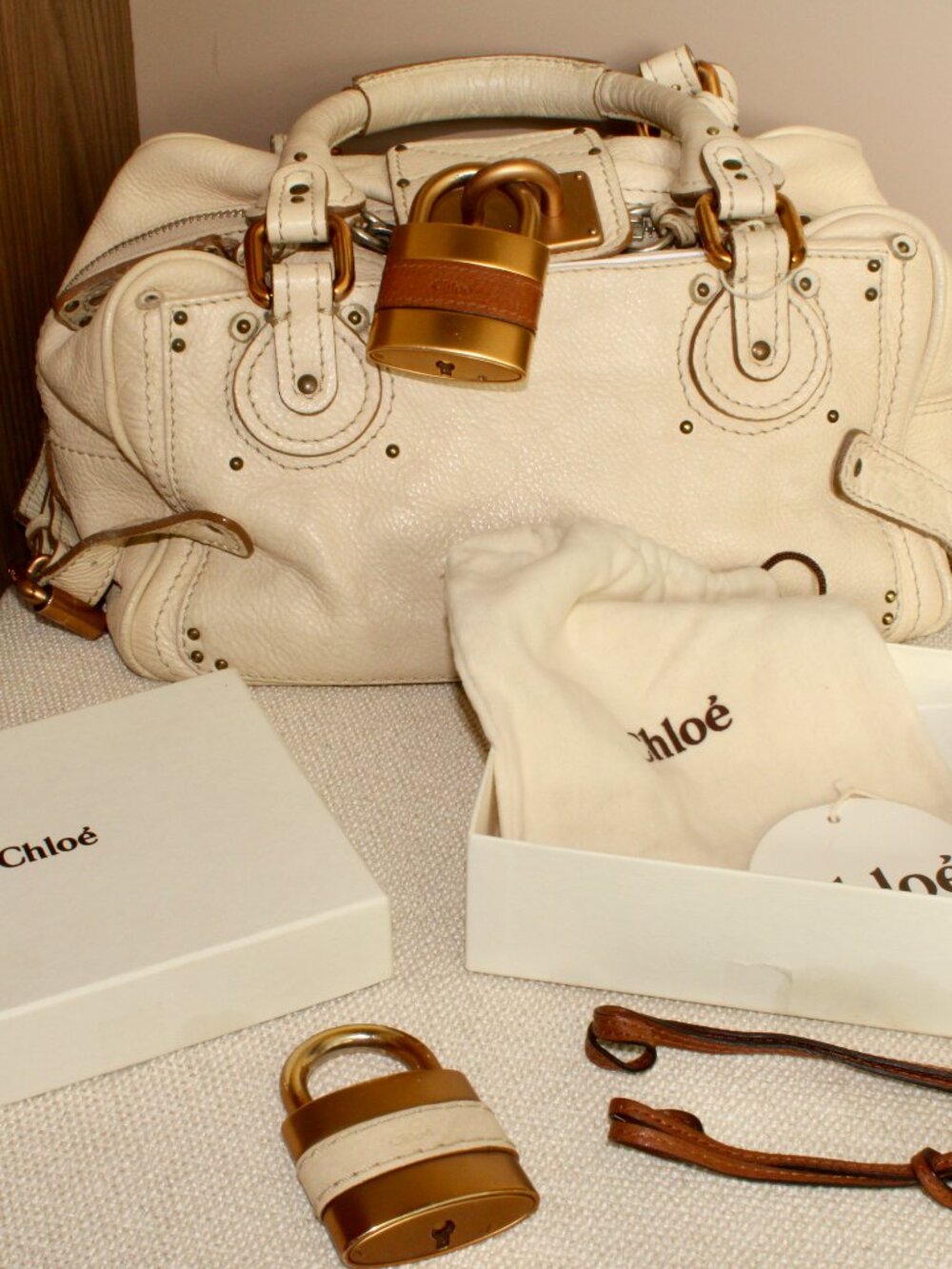 Vintage Chloé Paddington Leather Bag w/ 2 Padlocks, 2 Keys & Authentication card - Picture 13 of 16